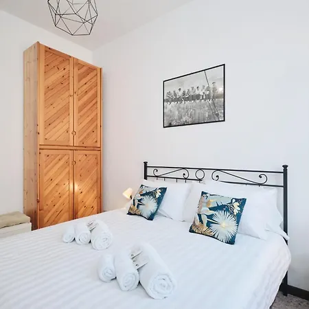 Tuscolana Station - 10 Minutes From Metro A Apartment