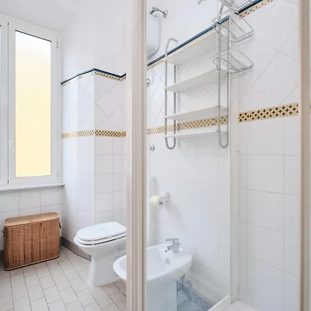 Tuscolana Station - 10 Minutes From Metro A Apartment Rome
