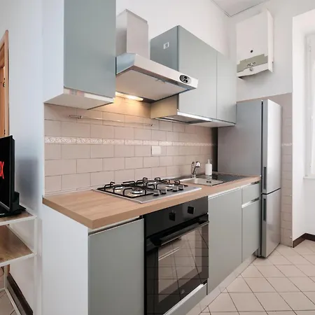Tuscolana Station - 10 Minutes From Metro A Apartment *